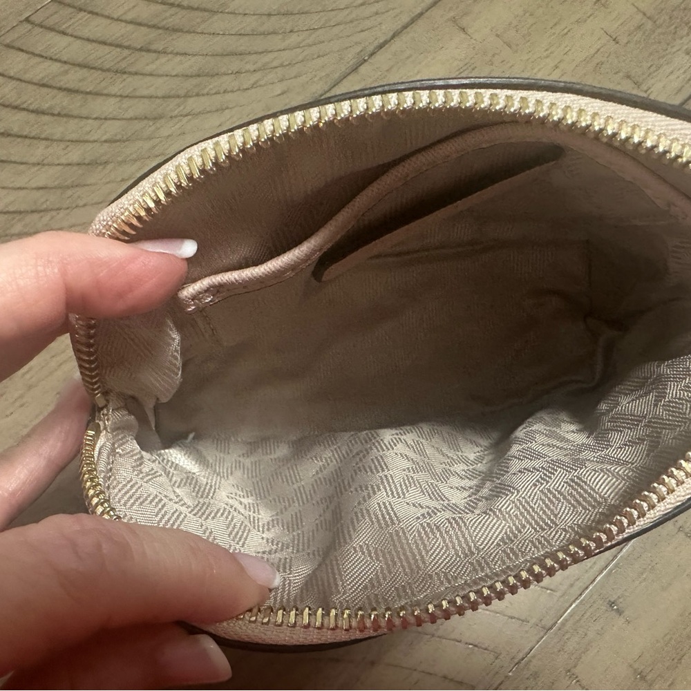 Michael Kors Cosmetic Bag - Picture 4 of 7